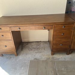 Ethan Allen Desk And Hutch