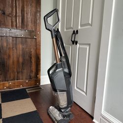 Bissell CrossWave HydroSteam Wet/Dry Vacuum & Pet Hair Eraser Cordless Handheld Vacuum Bundle 
