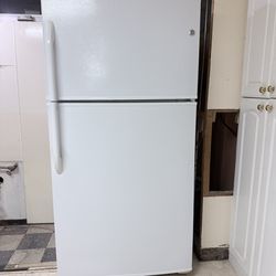 Refrigerator  GE