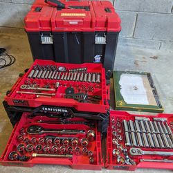 Craftsman tool box With Tools 