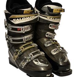 Skis Boots Salomon Size 8,5. Women’s 