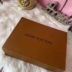 Louis Vuitton X Large Dust Bag for Sale in Fontana, CA - OfferUp