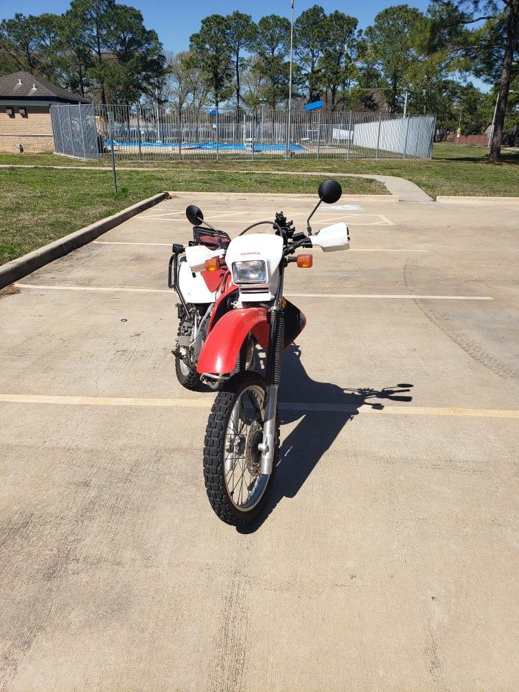 2017 Honda XR650L