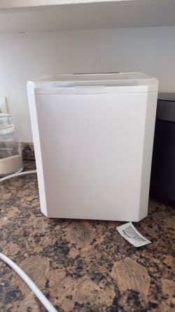 Ice maker