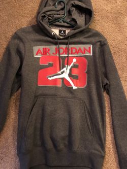 Jordan sweatshirt unisex small in men’s
