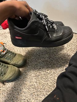 Black supreme Air Force 1 low