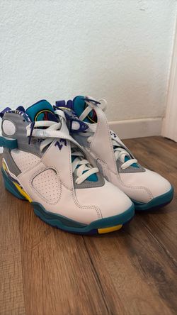 WMNS Air Jordan 8 Retro