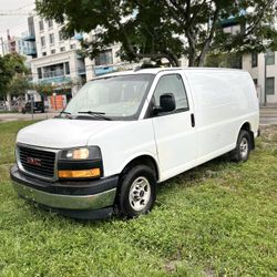 2018 GMC Savana Cargo Van