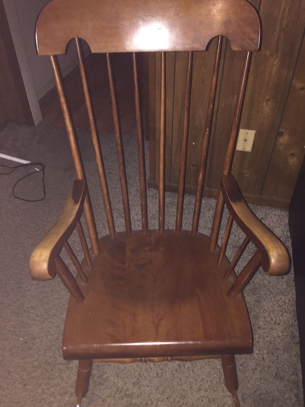 Rocking chair.. for Sale in Nashville, TN - OfferUp