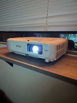 Epson Projector and Screen