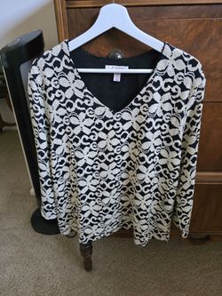 JM Collection Black & White Patterned Knit Top