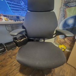 Office Chair - Humanscale Freedom