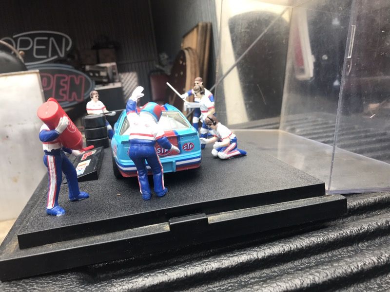 Richard Petty 43 Racing Champions Pit Stop Show Casereplica Diecast