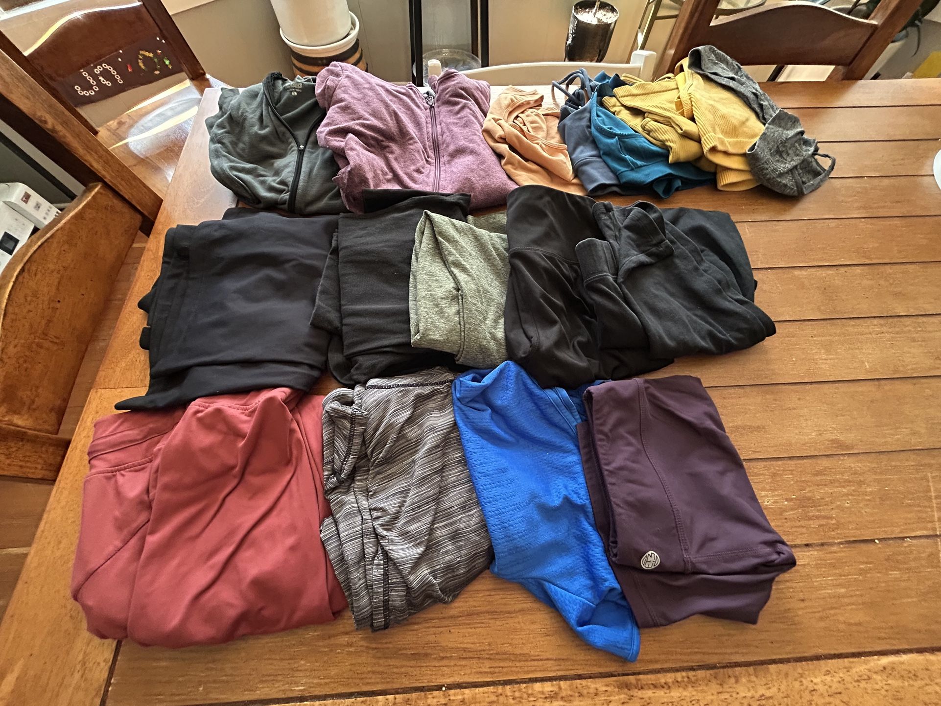 Women’s Misc 16 Item Athletic Bundle