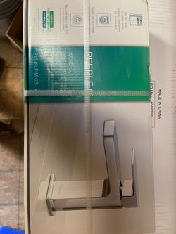 chrome Bathroom faucet
