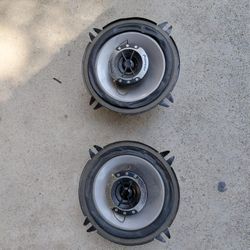 Pioneer 5 1/4 inch Speakers