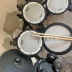 Roland TD-17 Drums 