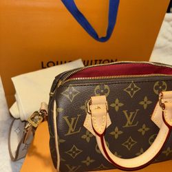 LV Speedy Bag 20