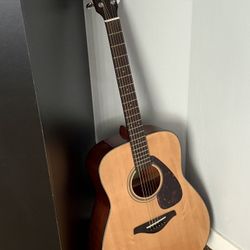 Yamaha FG800J
