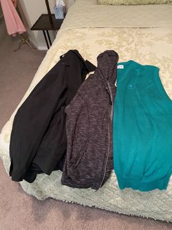 Men’s light jackets and sweater size Large silk jacket and xl on knit jacket and sweater