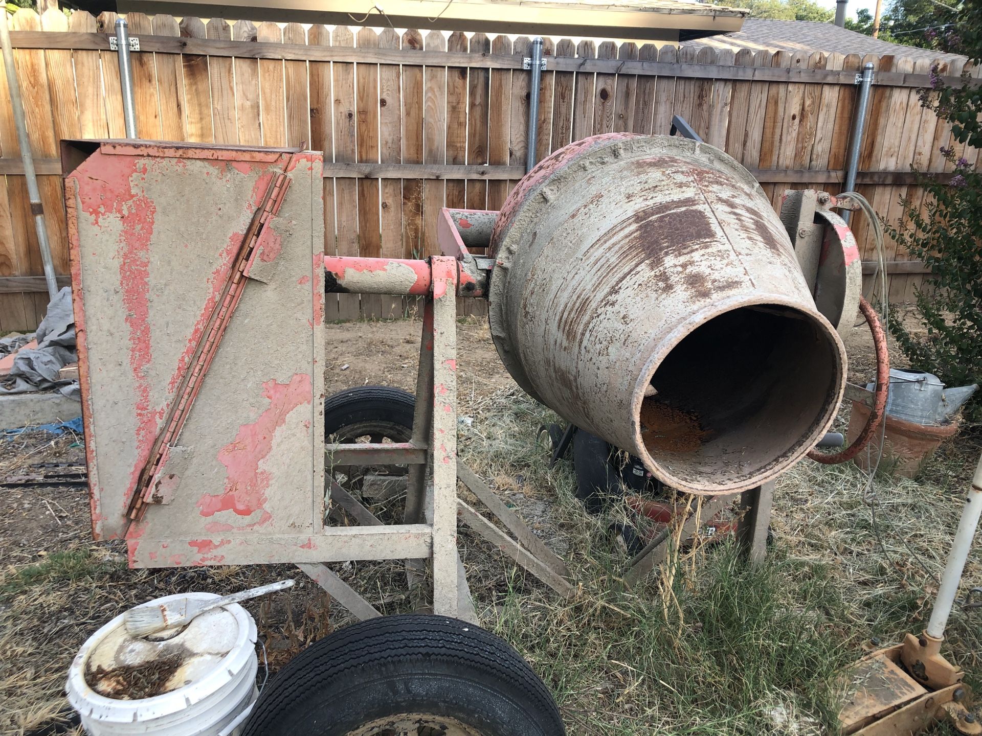 Canoga towable cement mixer, industrial Honda 5.0 HP motor. for Sale in