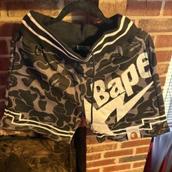 Black/white bape shorts-S,M,L,XL
