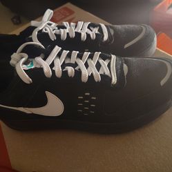 Nike Black Sneakers Men's 10.5