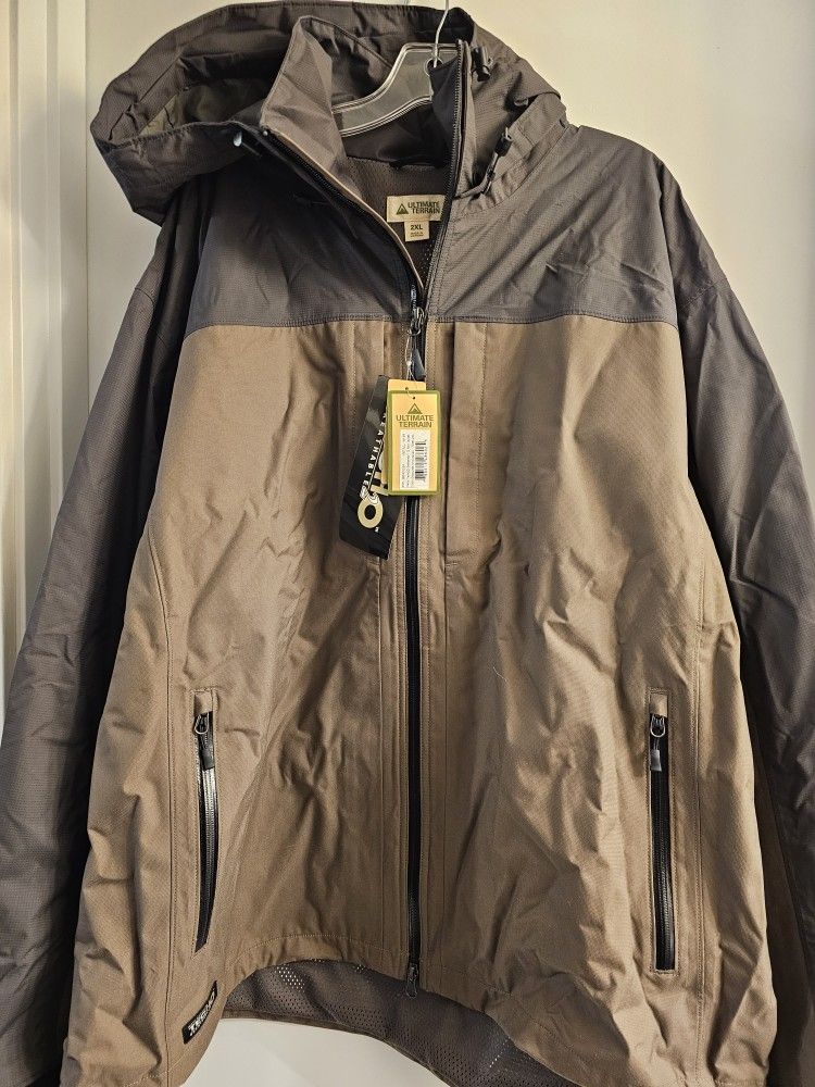 Ultimate Terrain TecH2O Sheltered Rain Jacket