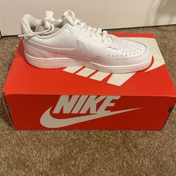 Nike Court Vision Low 