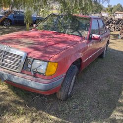 Mercedes Benz 300 Parts Car