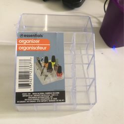 CLEAR ORGANIZER $4
