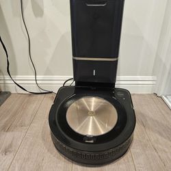 I robot vacuum cleaner, 10th  generation 