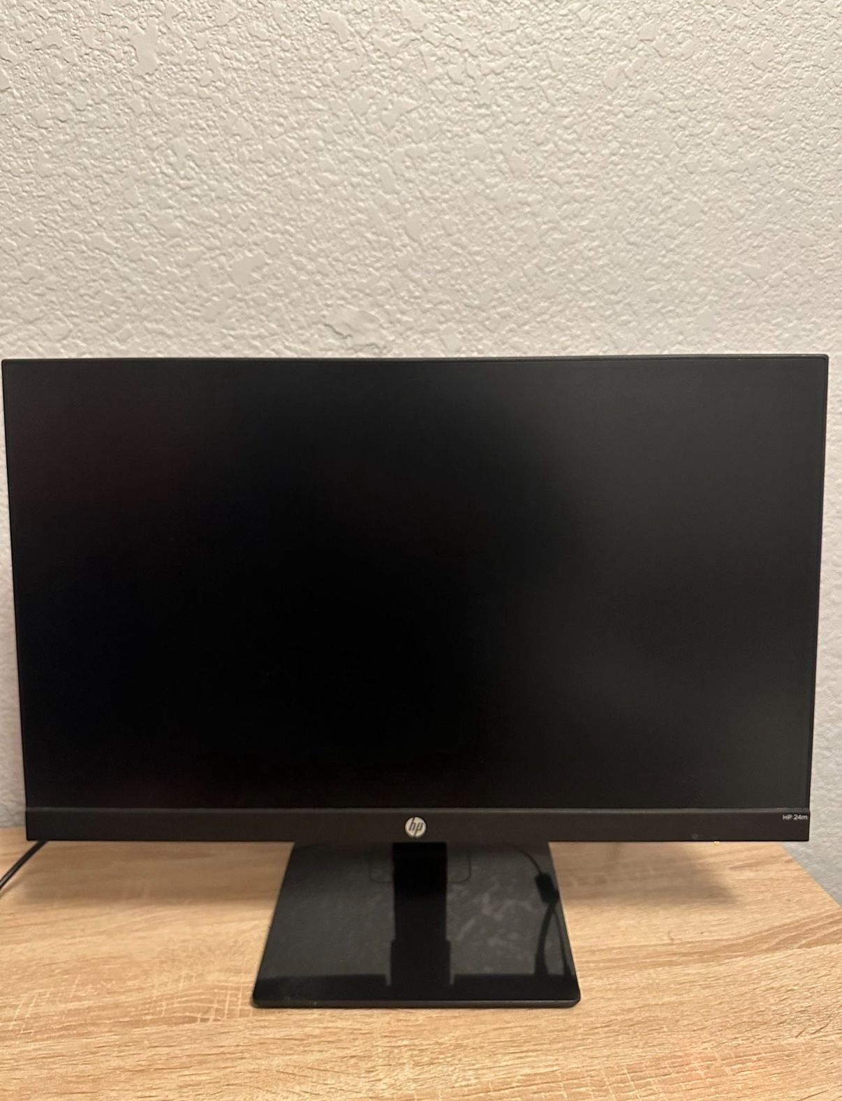 New And Rarely Used HP 24 Inch Flat Screen monitor $150 Or OBO