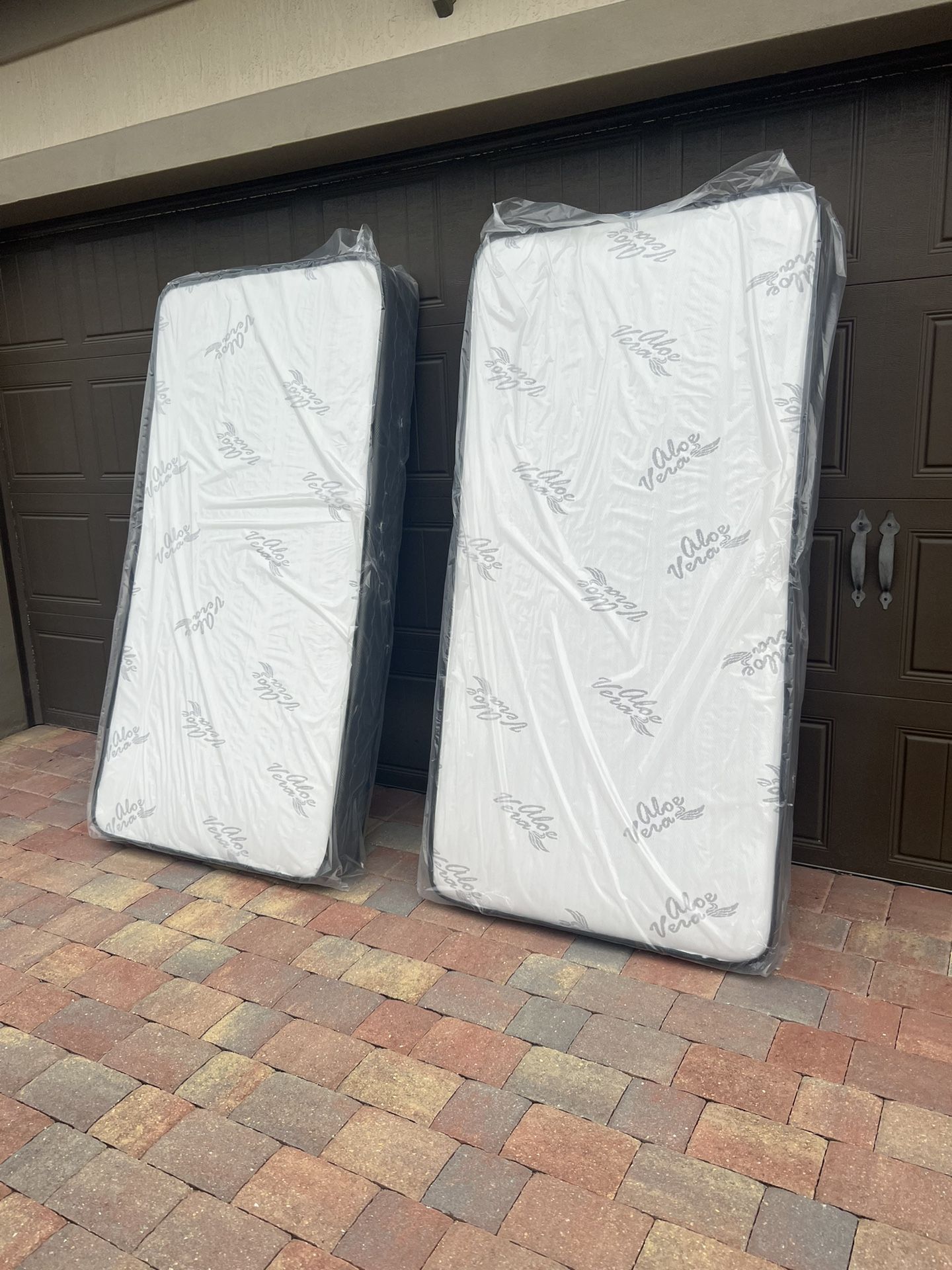 Mattresses: twin full  queen regular  Colchon Nuevo Colchones plush or pillow top available cama bed mattress