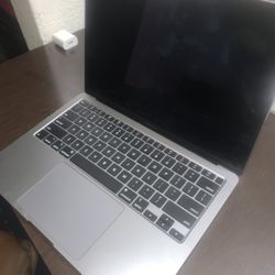 MacBook Air 13in 2020 