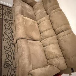 Free Reclining Sofa Everything Works 