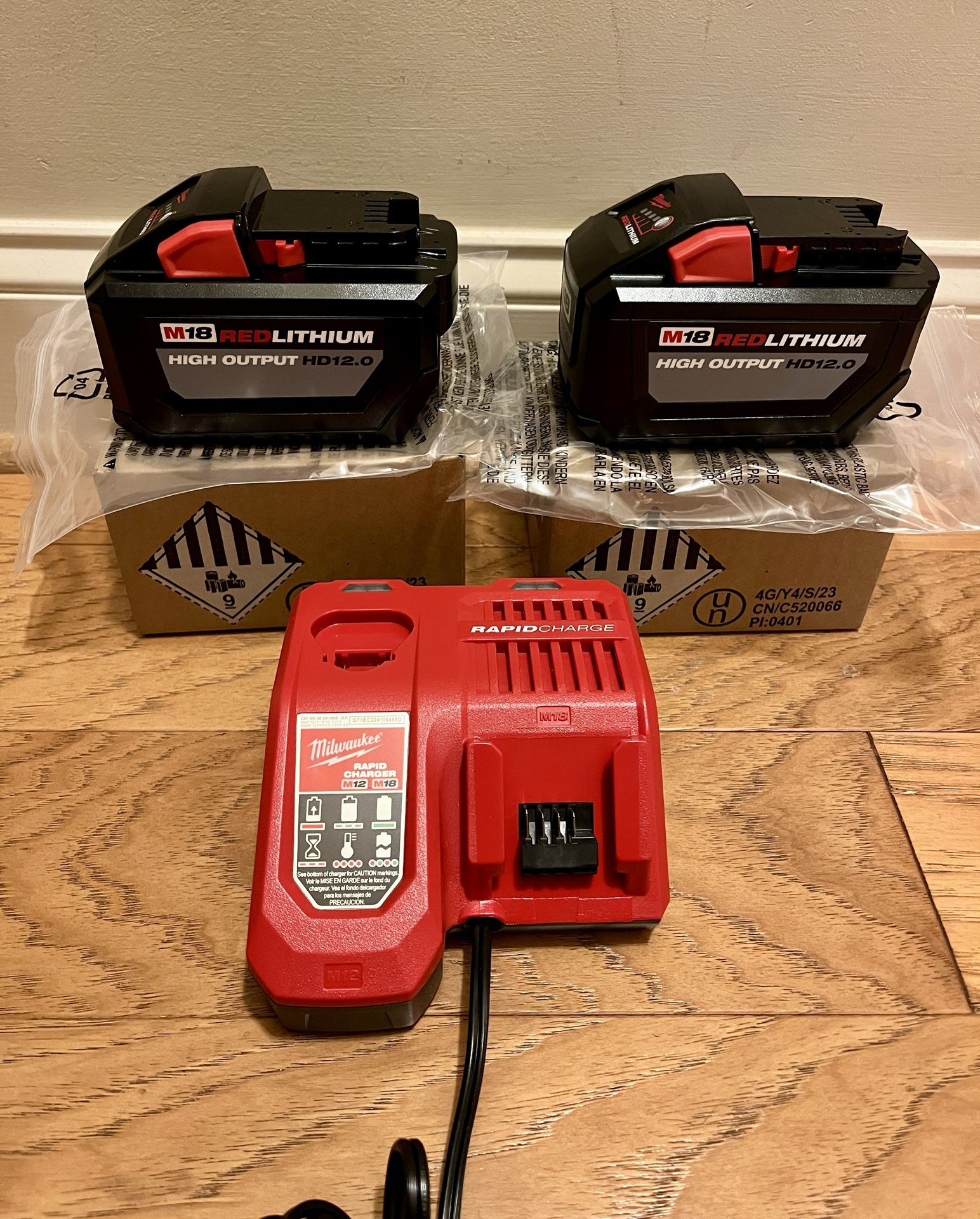 Milwaukee M18 REDLITHIUM FORGE HD 12.0 Battery Packs & Rapid Charger -New-
