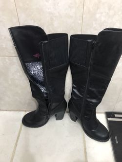 Boots size 7
