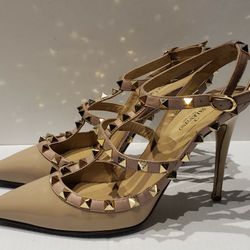 Valentino Rockstud 37.5 US Size 7 / 7.5 Beige Nude Poudre Ankle Strap Caged Pump Sandal Shoe Designer