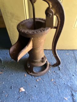 Antique cast iron hand water pump
