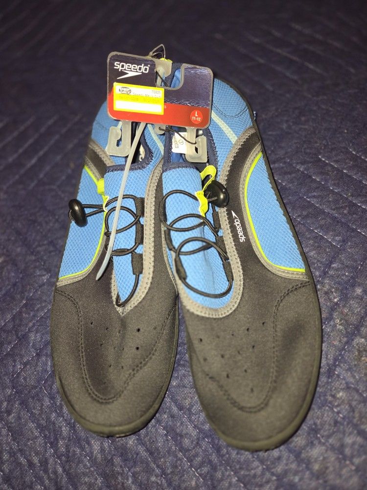 Speedo Water Shoes Size Large/11-12