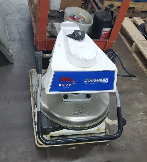 Dough Pro Pizza Press