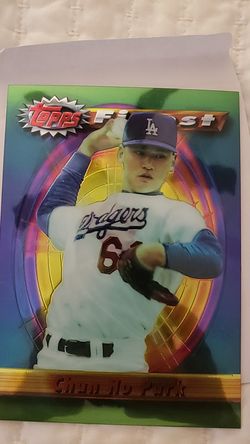 (Jumbo 4×5 1/2) 1994 Topps finest. Chan Ho Park