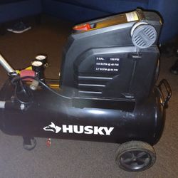 Air Compressor 8 Gallon