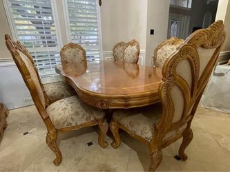 Michael Amini Trevi Dining Set