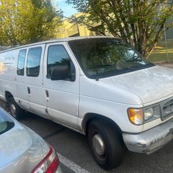 2000 Ford Econoline Cargo 