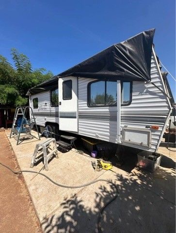 1997 Wilderness TRAVEL trailer
