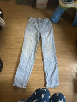 High-Rise 90s Straight Jeans - Light Wash (Size 2 Regular)