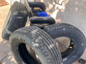 Firestone 275/70r18 Used