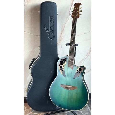 Ovation Celebrity CS257 Acoustic-Electric Guitar